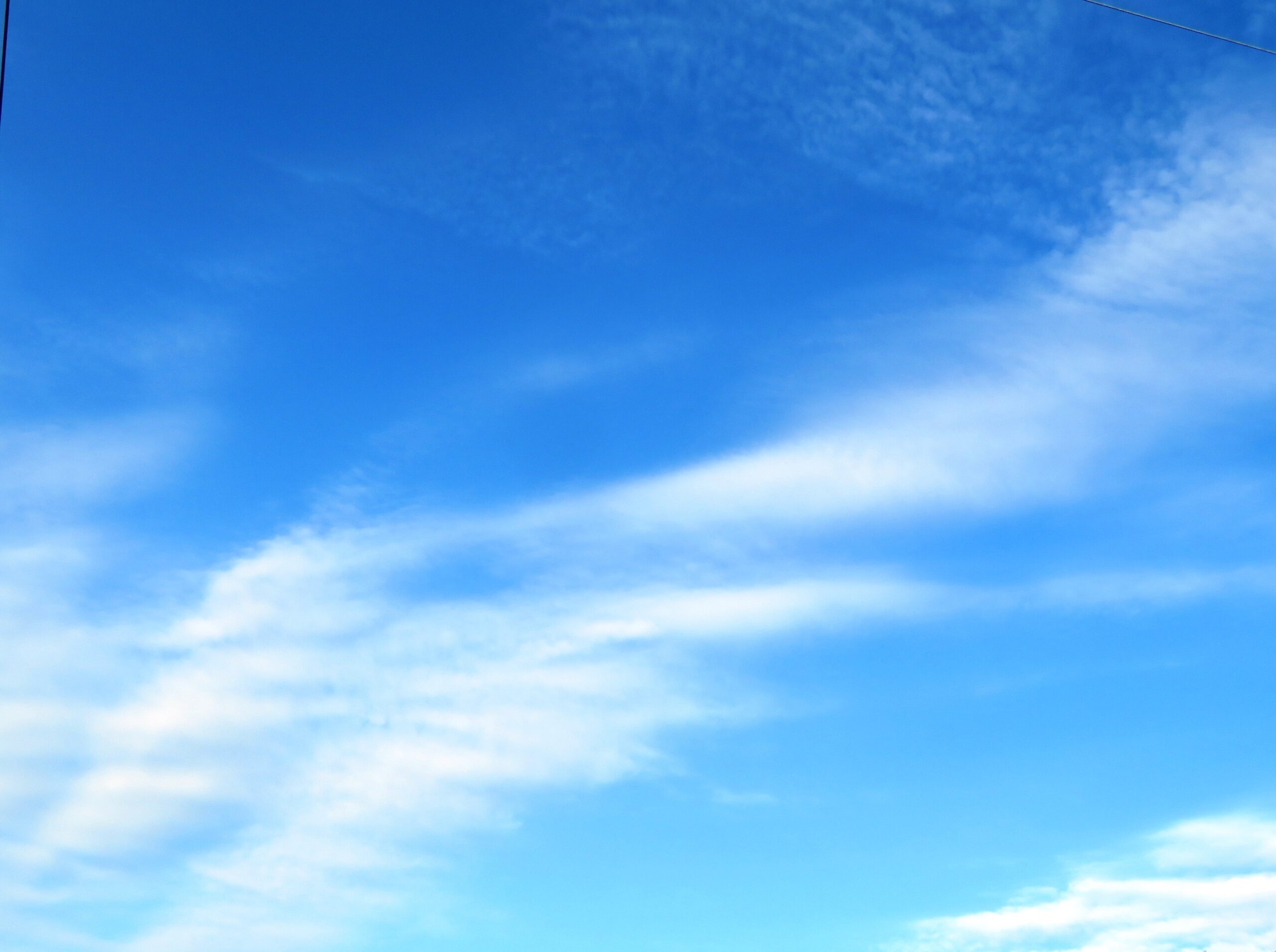 お盆の朝の空