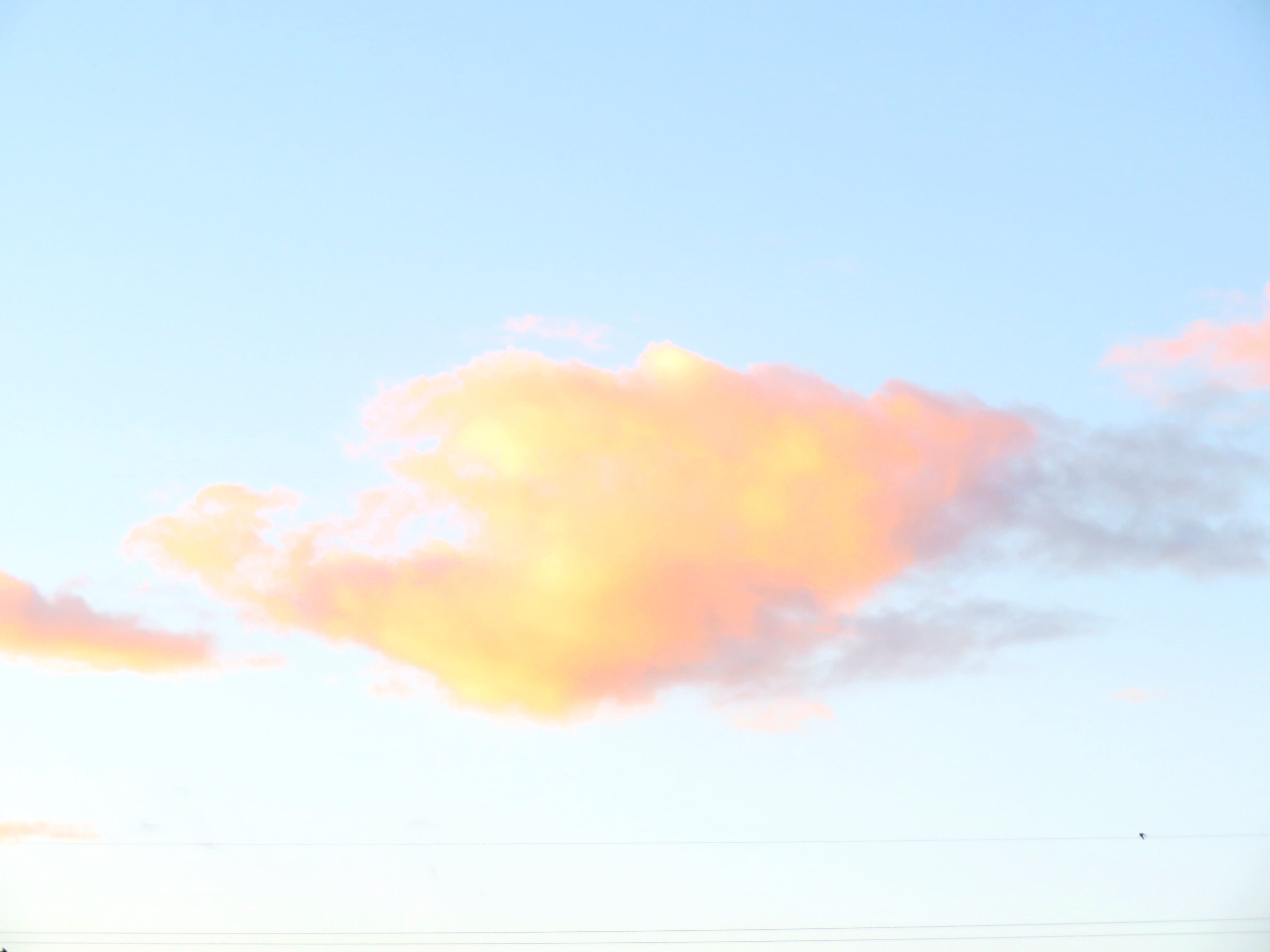 日の出の空